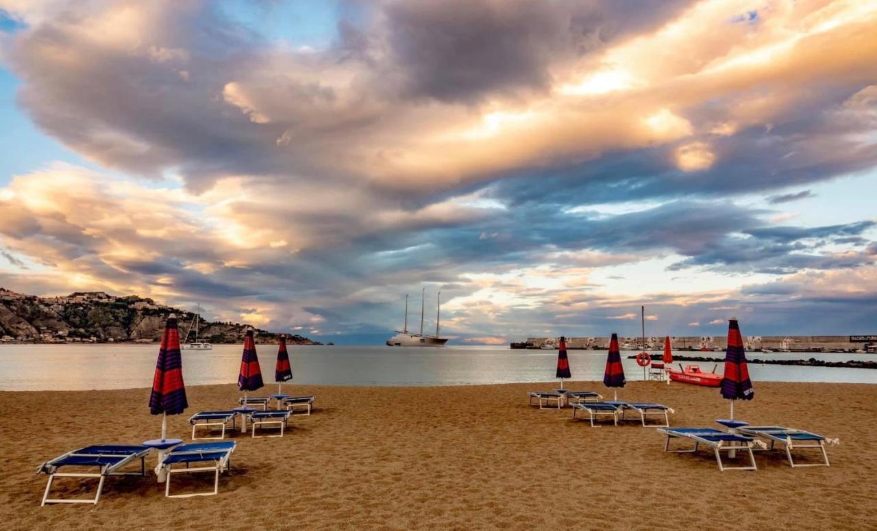 Sensoria Naxos Suites Giardini Naxos Ngoại thất bức ảnh